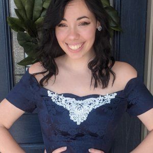 Meet your Posher, Avery